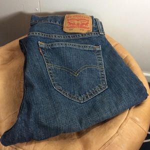 Brand New Levi Men's Dark Blue Jeans 559 W34 L32